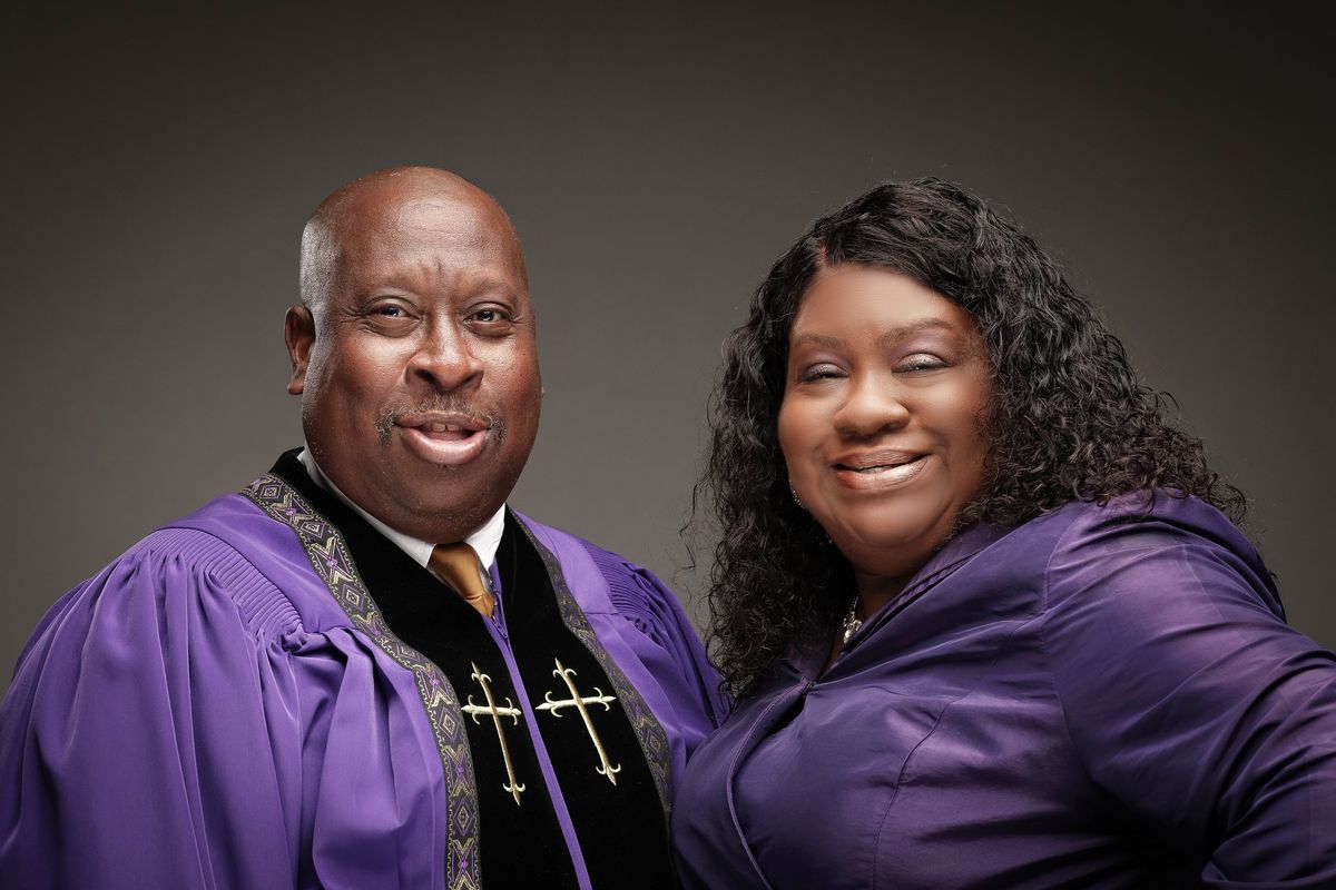 Pastor and First Lady\u2019s 5th Anniversary Worship Service