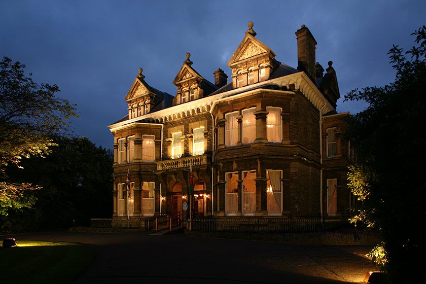 Cardiff Mansion House Ghost Hunt 