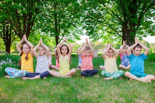 Kids Yoga & Craft Day Out - Summer Bash  AGES 4-8