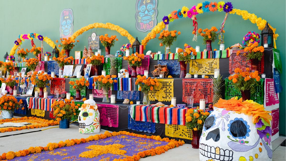 D\u00eda de los Muertos: Celebrando las Misiones (Celebrating the Missions)