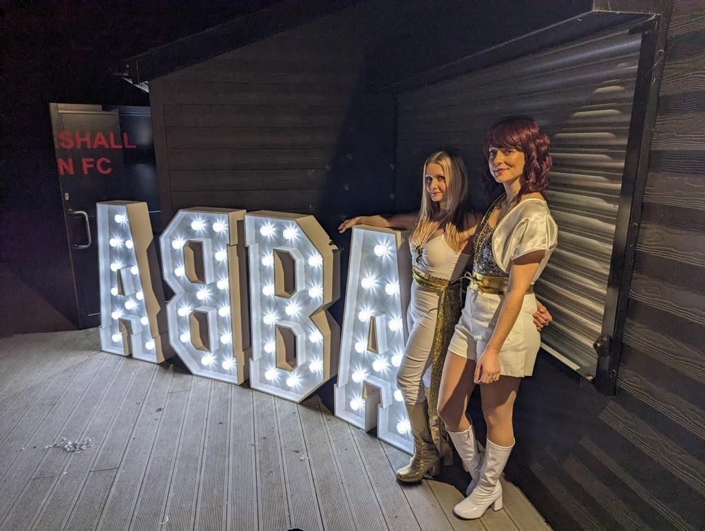 A Twist of ABBA live at Tewinbury Farm, Tewin