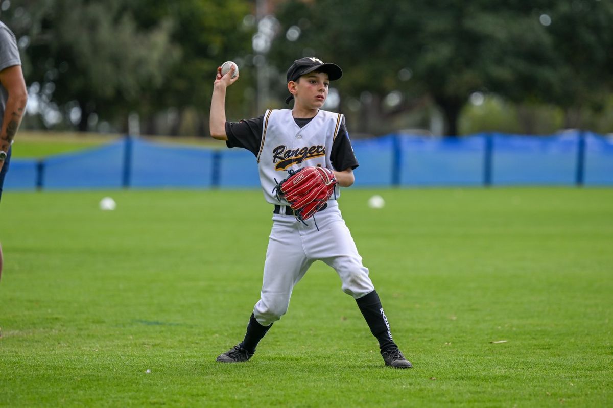 Year 4, 5, 6 Machine Pitch Schools carnival