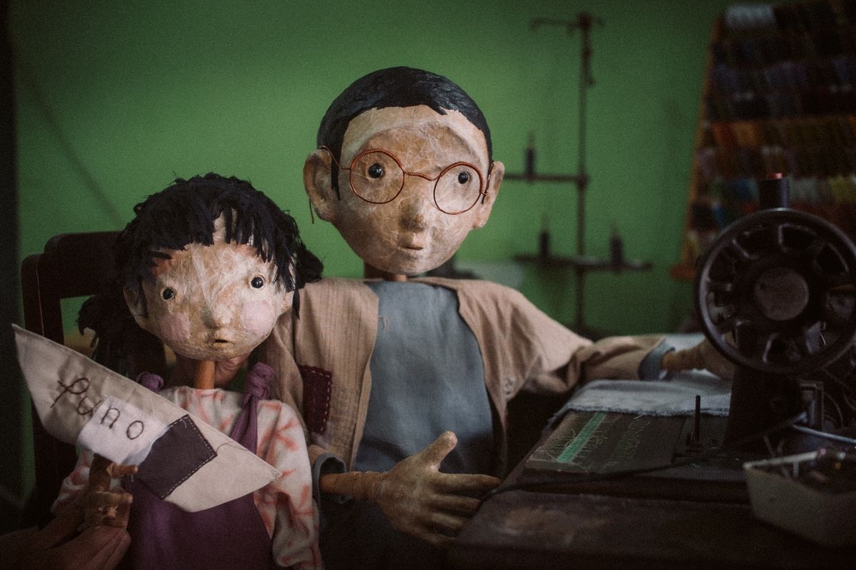 Papermoon Puppet Theatre: Puno Sewing Memories