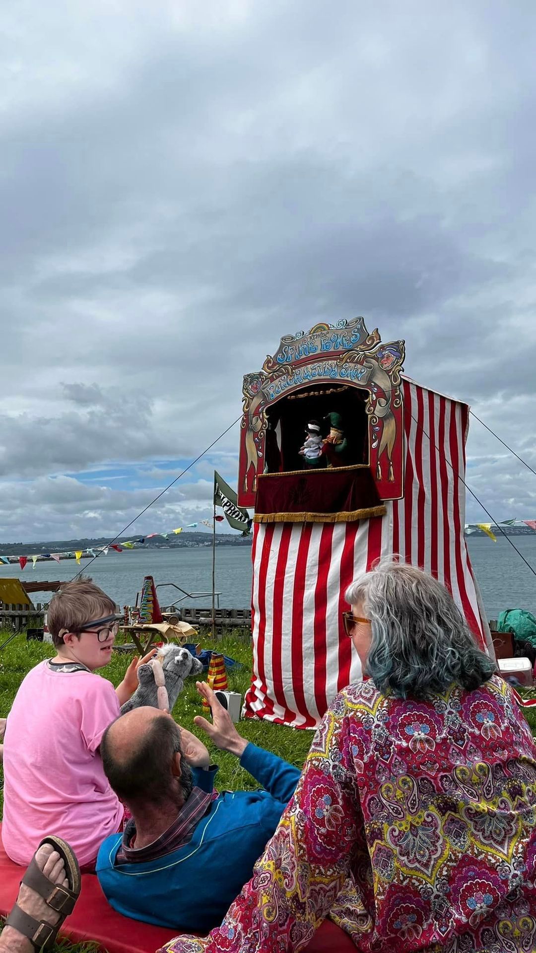 Punch & Judy at Shoalstone with with Spike from Promenade Promtions