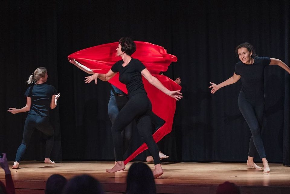 Physical theatre improv classes in Zurich