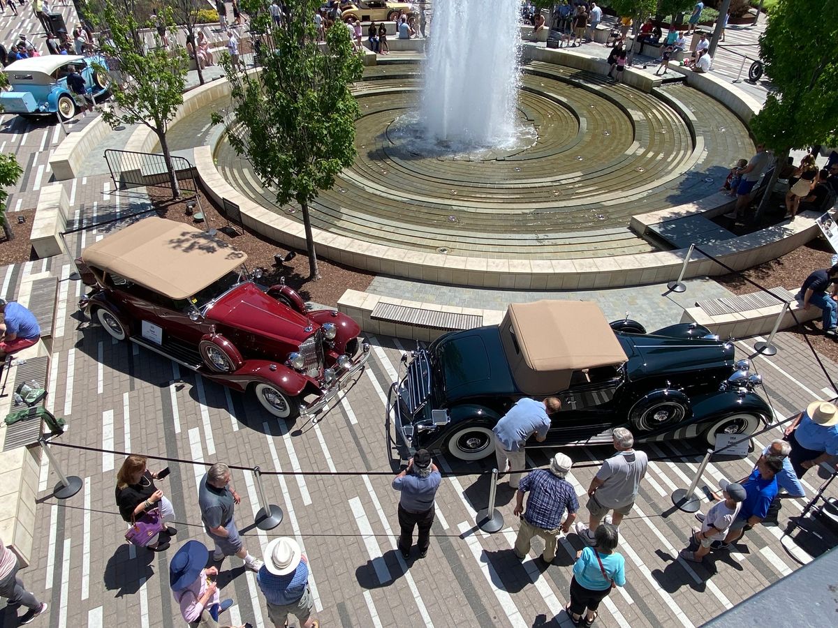 Oakbrook Center Annual Father\u2019s Day Car Show