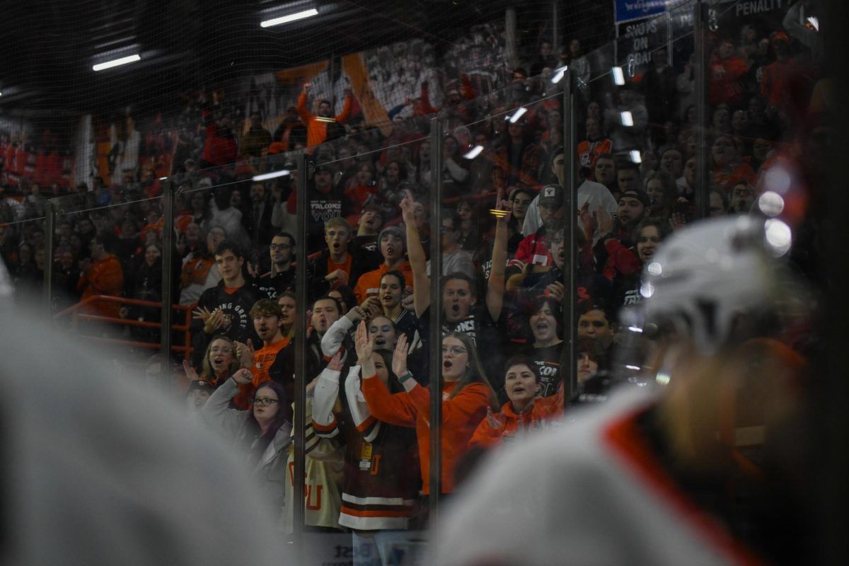 Parking Bowling Green State Falcons at Michigan Tech Huskies Mens Hockey
