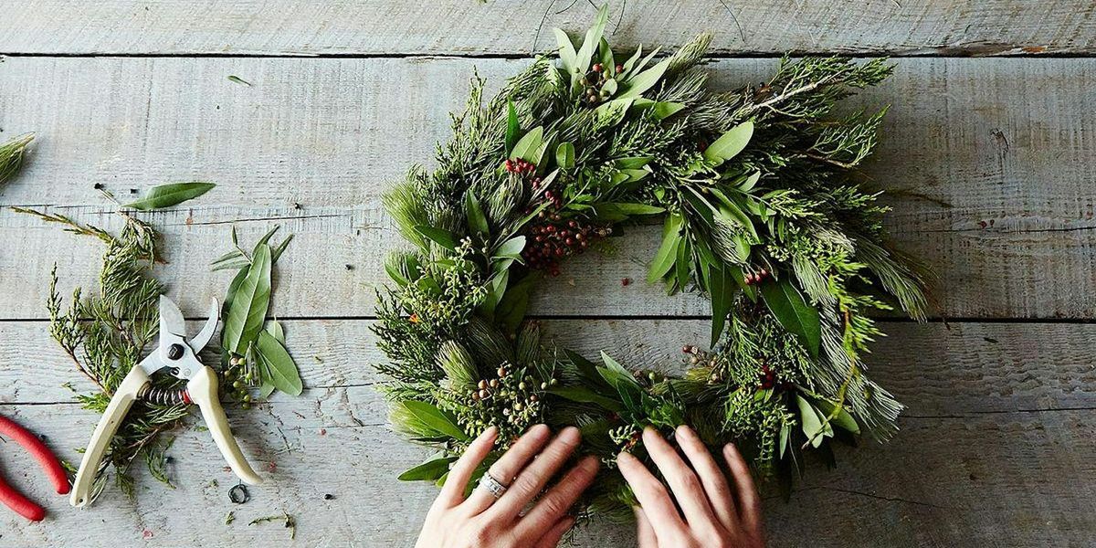 Christmas Wreath Making & Festive Fizz