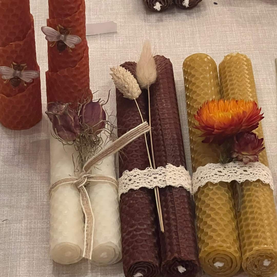 Hand-rolled beeswax candle workshop