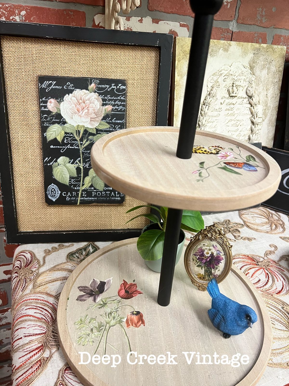 Spring Tiered Tray w\/accessories