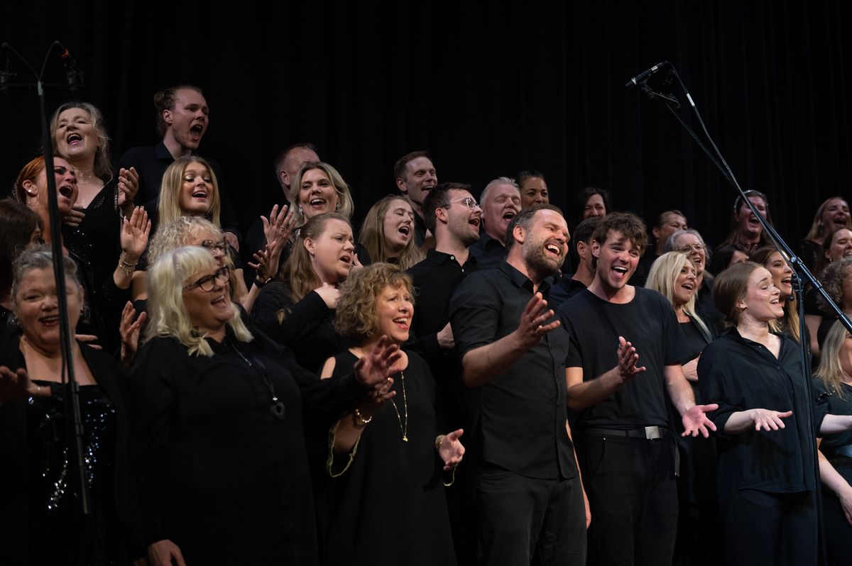 For\u00e5rskoncert med Love Revolution Gospel Choir