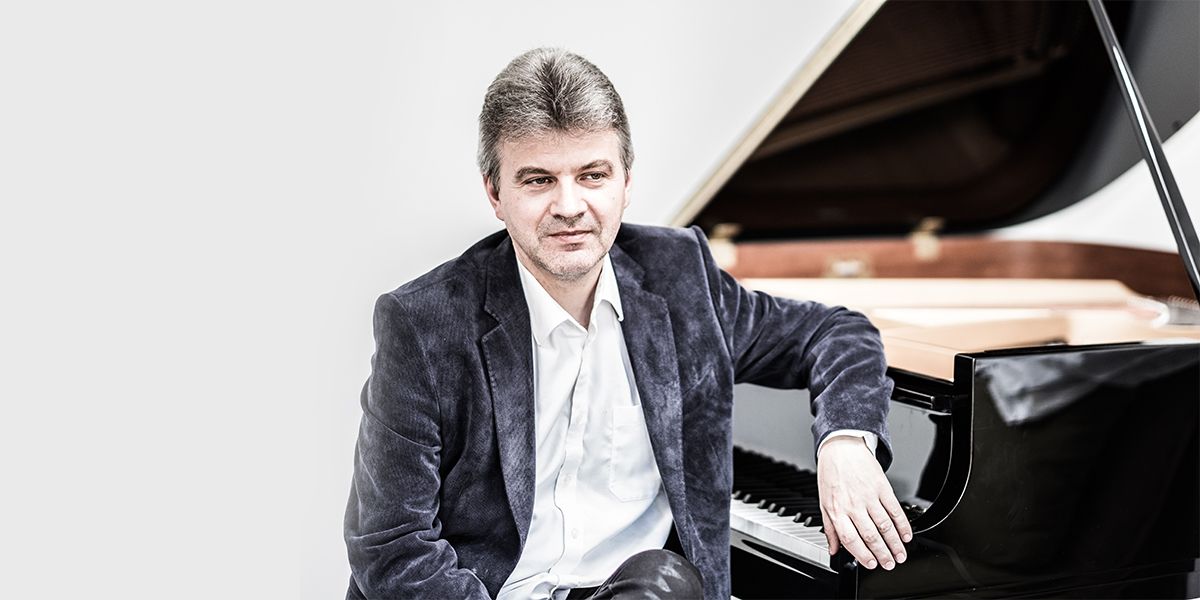 The 20th Century Romantic British Piano Concerto - a lecture-recital