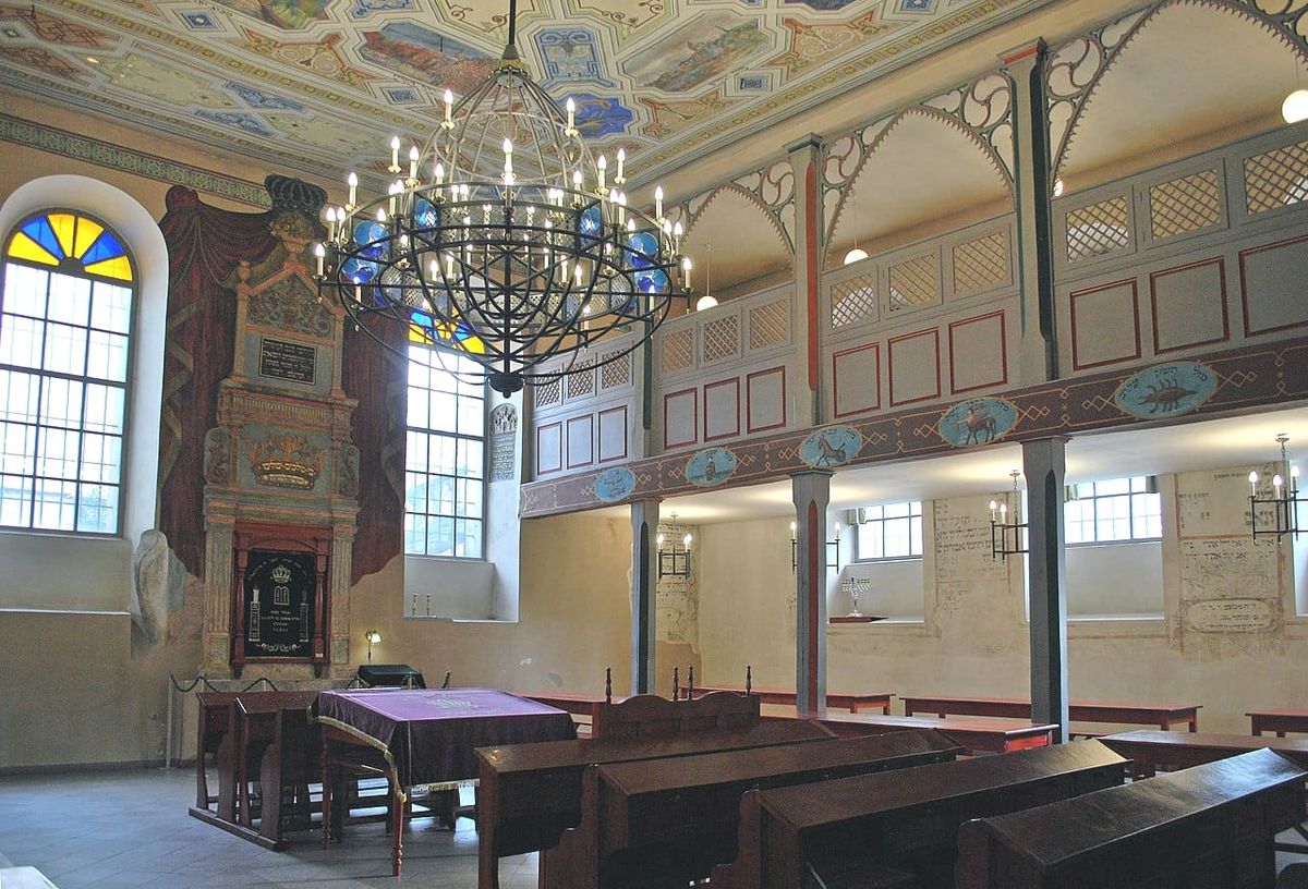 Zwiedzanie Synagogi Kupa i storytelling o Purim.