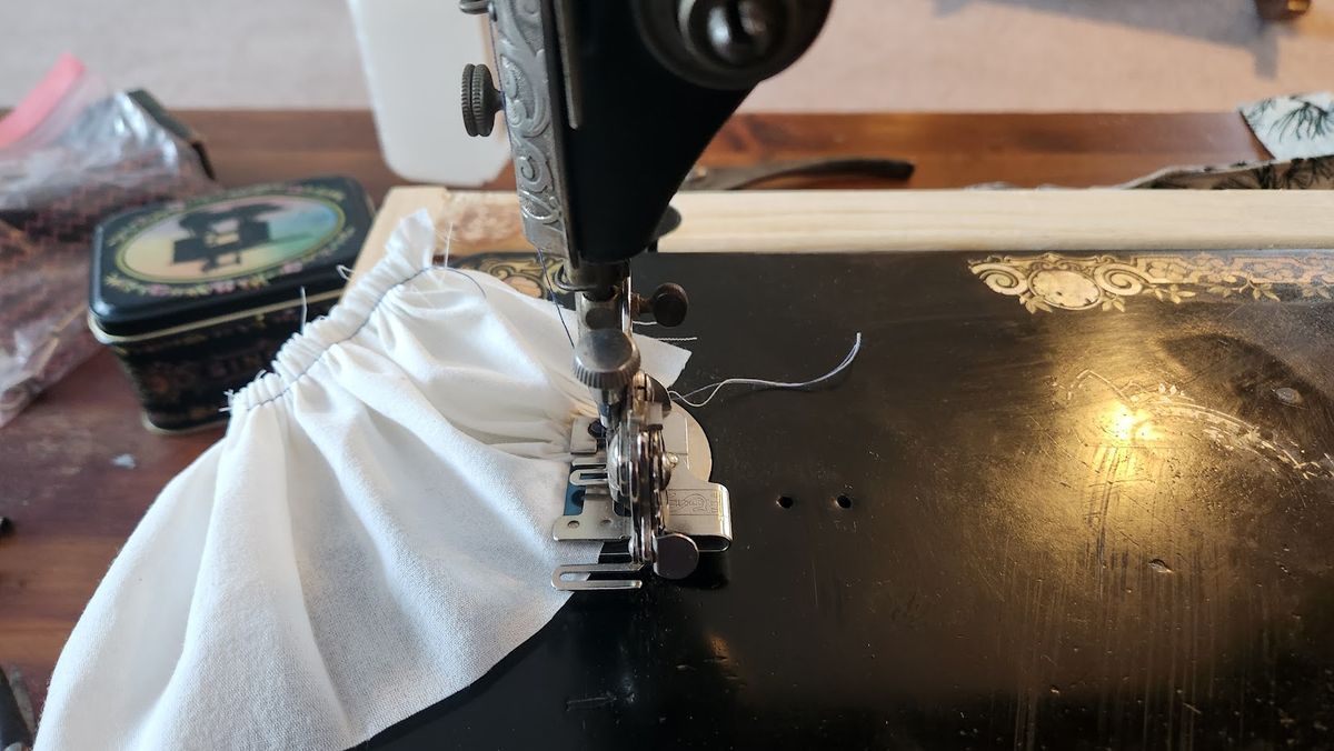 Ruches, Ruffles & Tucks: Using Vintage Sewing Machine Attachments