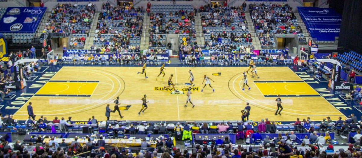 Greensboro Swarm at Indiana Mad Ants at Gainbridge Fieldhouse