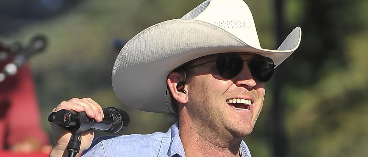 Justin Moore at Anderson Music Hall - Georgia Mountain Fairgrounds