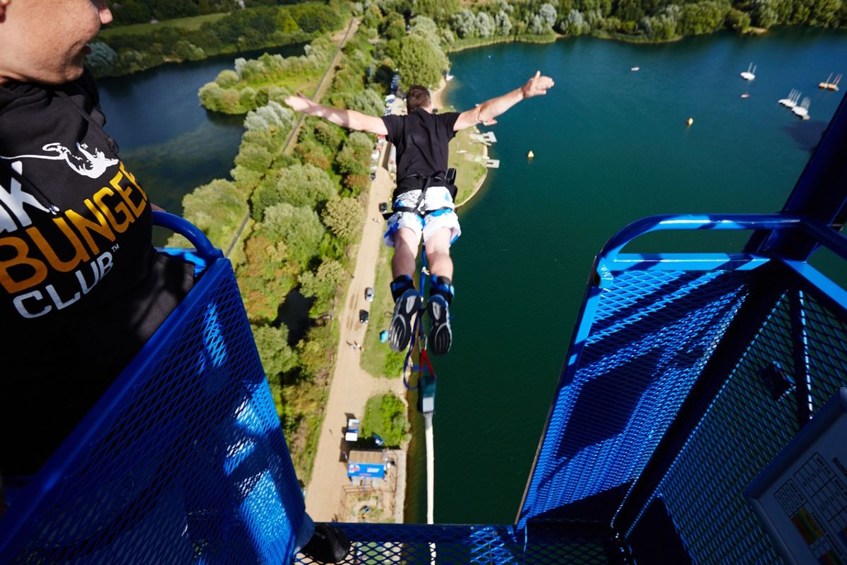 160 foot Bungee Jump - Windsor - for East Surrey Hospital \/ SASH 