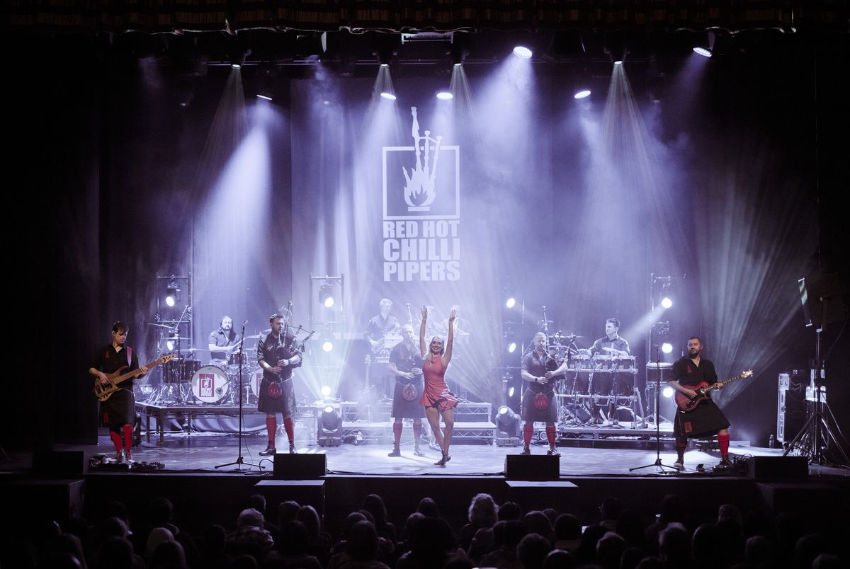 RED HOT CHILLI PIPERS | N\u00fcrnberg | Der Hirsch