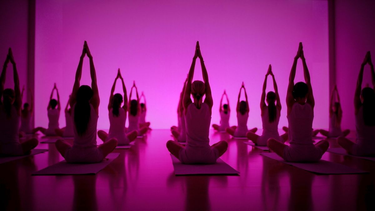 YOGA SPHERE mit Esh Loh