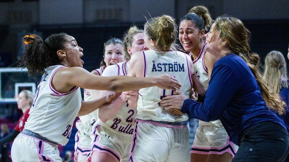 Yale Bulldogs at Penn Quakers Womens Basketball