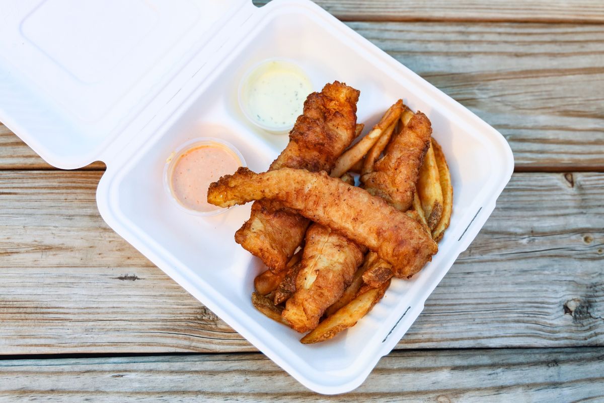 Columbia, MO - On The Hook Fish and Chips