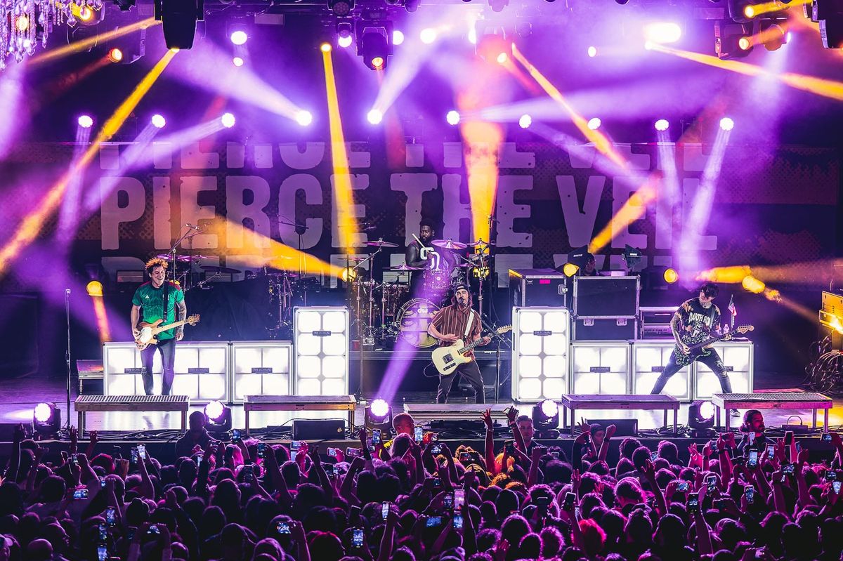 Blink 182 & Pierce The Veil At Gainbridge Fieldhouse - Indianapolis, IN