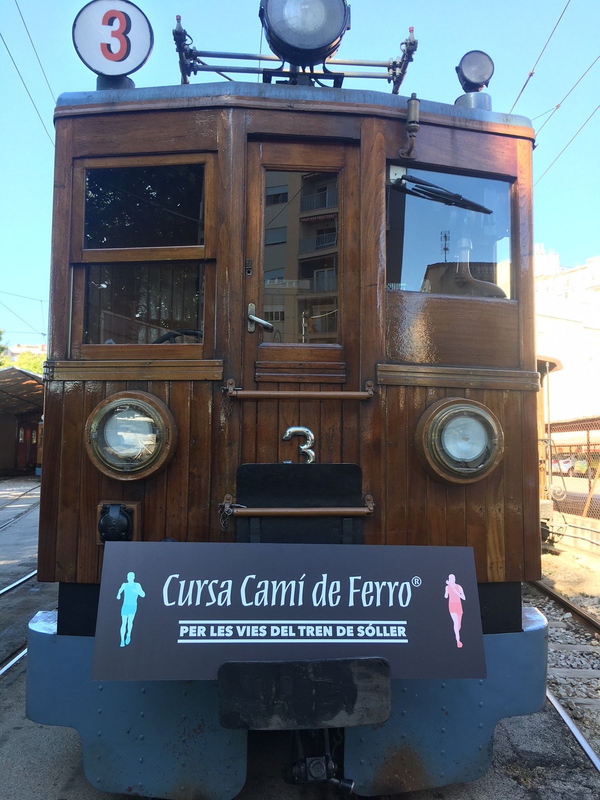 7a Cursa i Marxa Senderista Cam\u00ed de Ferro, per les vies del tren de S\u00f3ller.