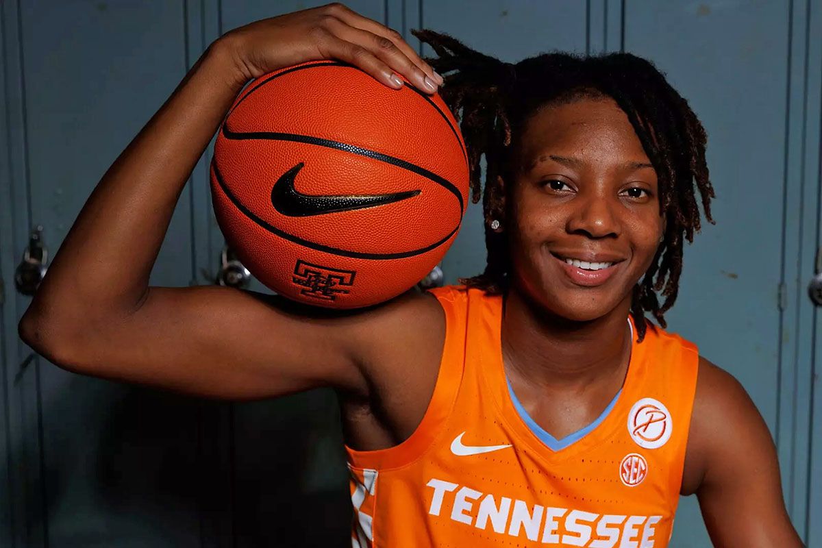 Parking Tennessee Lady Volunteers at LSU Lady Tigers Womens Basketball