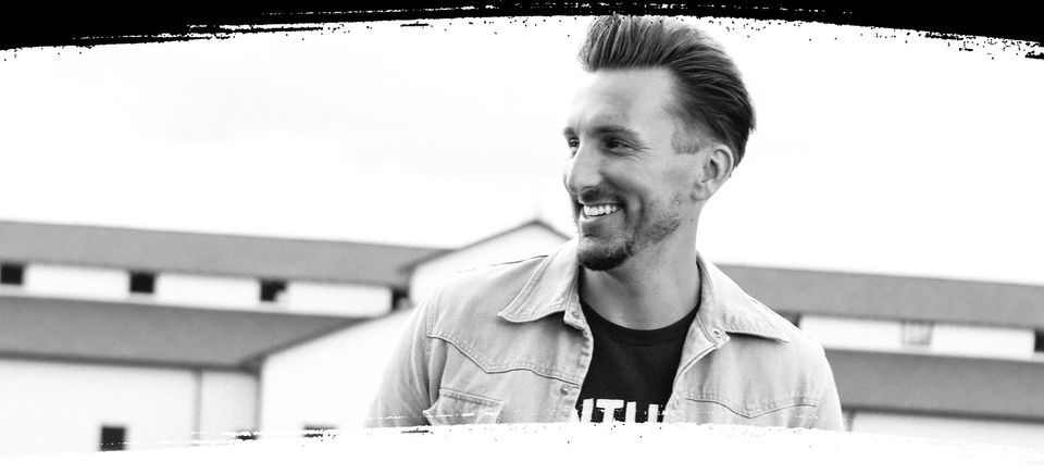 JD Shelburne with Southern Sirens Highview at Highview Friday Fest