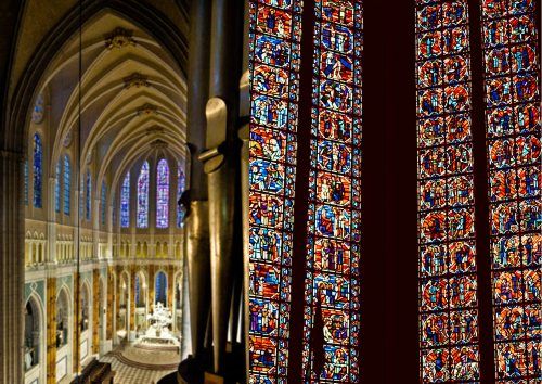 Celebrating the 1,000th Jubilee of Chartres Cathedral: A Geometrical Perspective