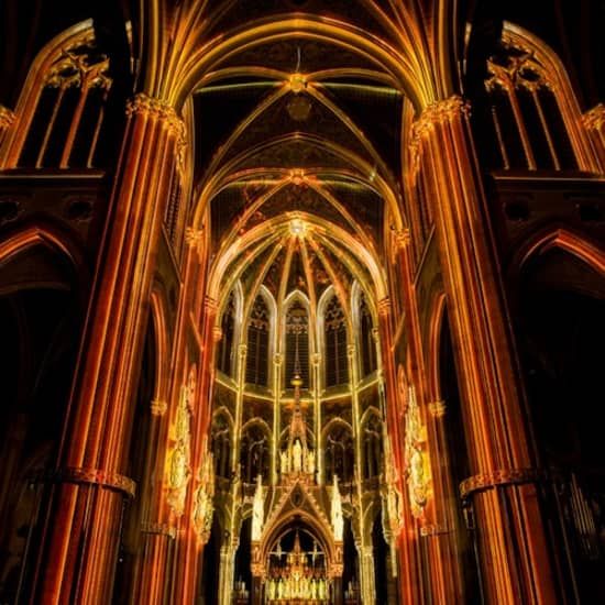 Votivkirche Wien: Light of Creation \u2014 Immersive Lichtshow