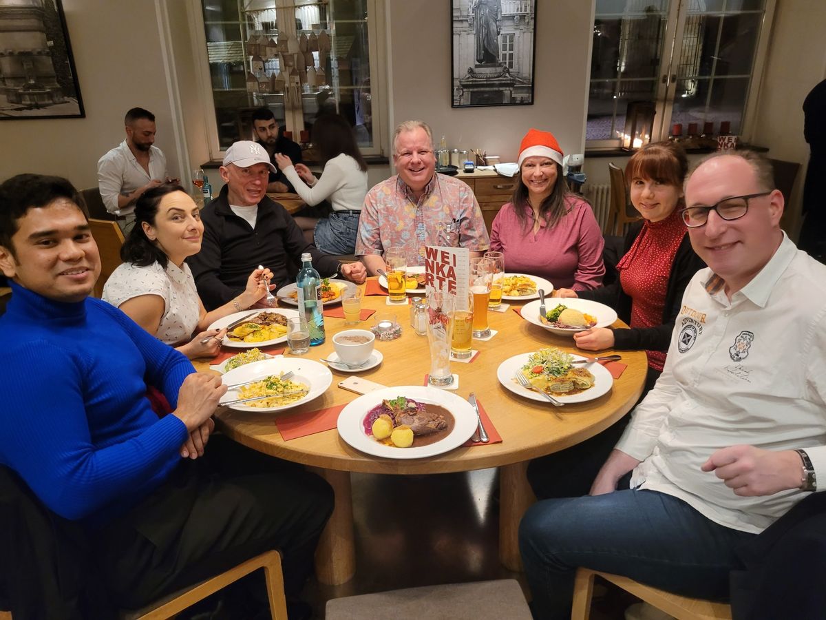 StuttgartExpats.com\/Christmas Dinner Party