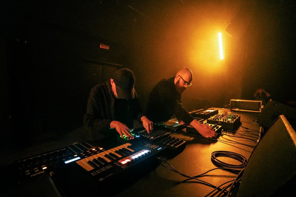 HUSK HUSK (Live performance - Berlino) + Brutta Botta dj set