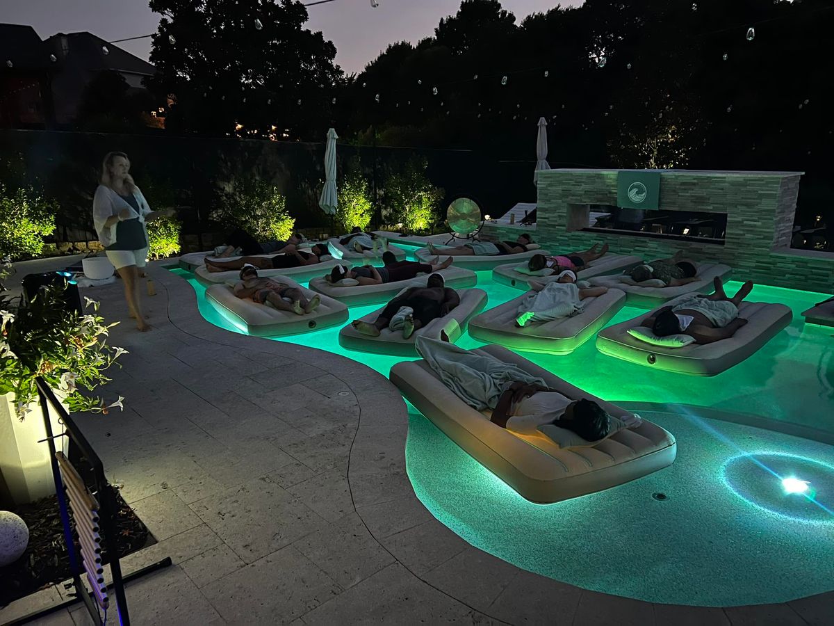 Se7en Waves Luxury Floating Sound Bath