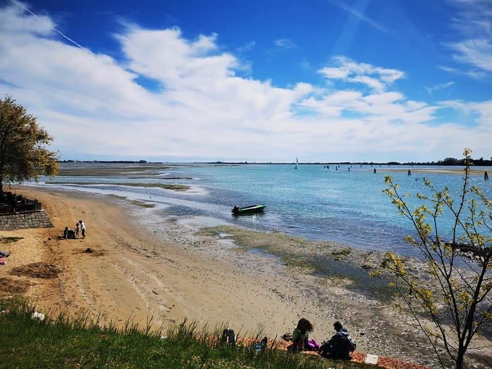 A S\u2019passo all\u2019isola di Sant\u2019Erasmo,una passeggiata nel giardino di Venezia