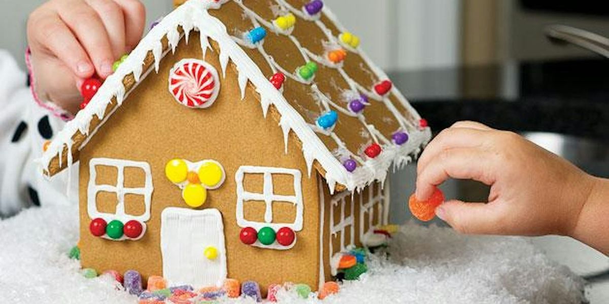 19th Family Gingerbread House Workshop