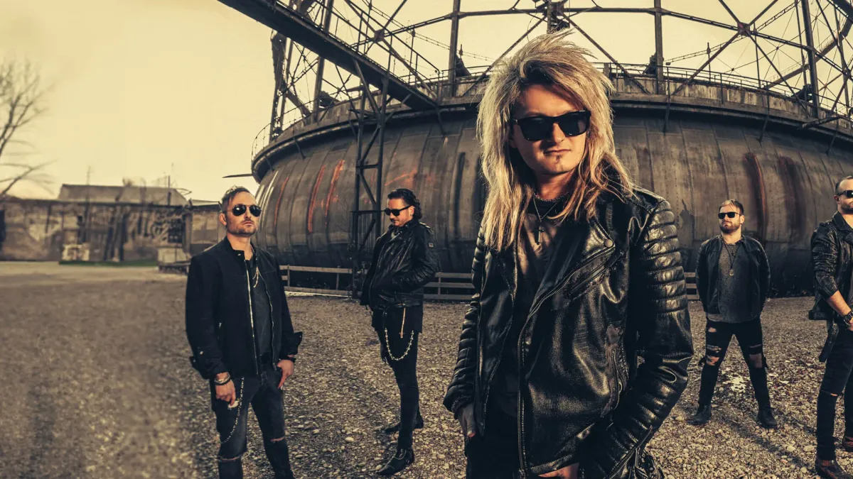 Kissin' Dynamite, Crashd\u00efet, Seraina Telli in HANNOVER
