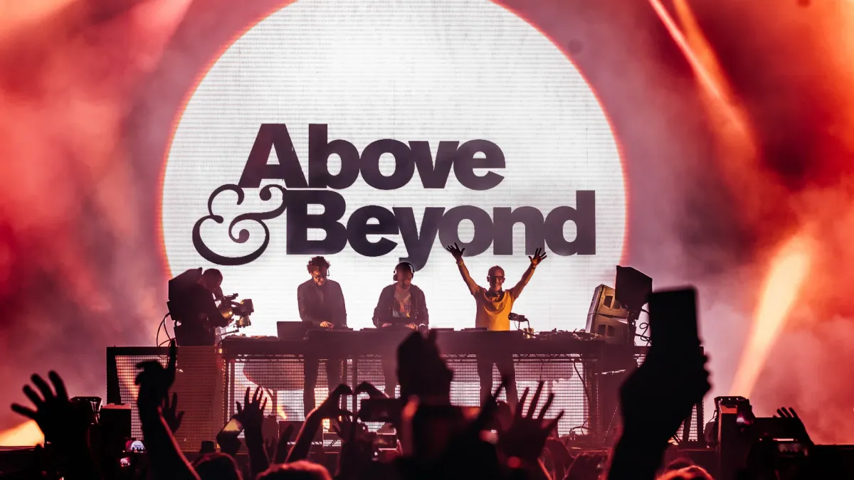 Above & Beyond, Romain Garcia in Washington