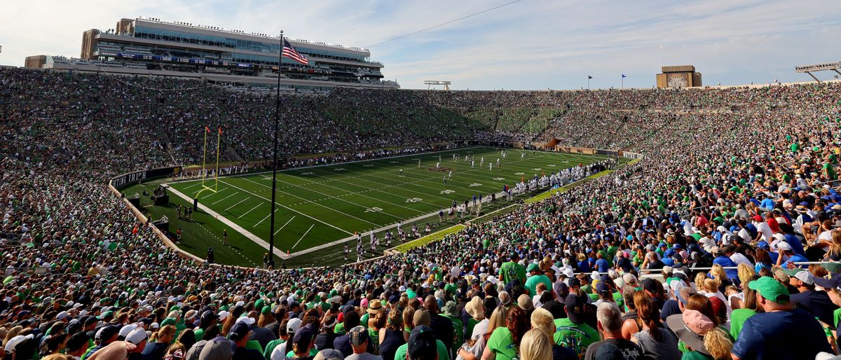 Boise State Broncos at Notre Dame Fighting Irish Football at Notre Dame Stadium