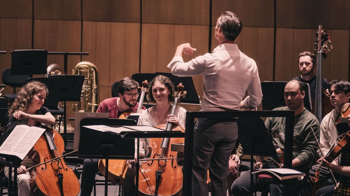 Parking Hilary Hahn and Alexander Shelley with National Arts Centre Orchestra