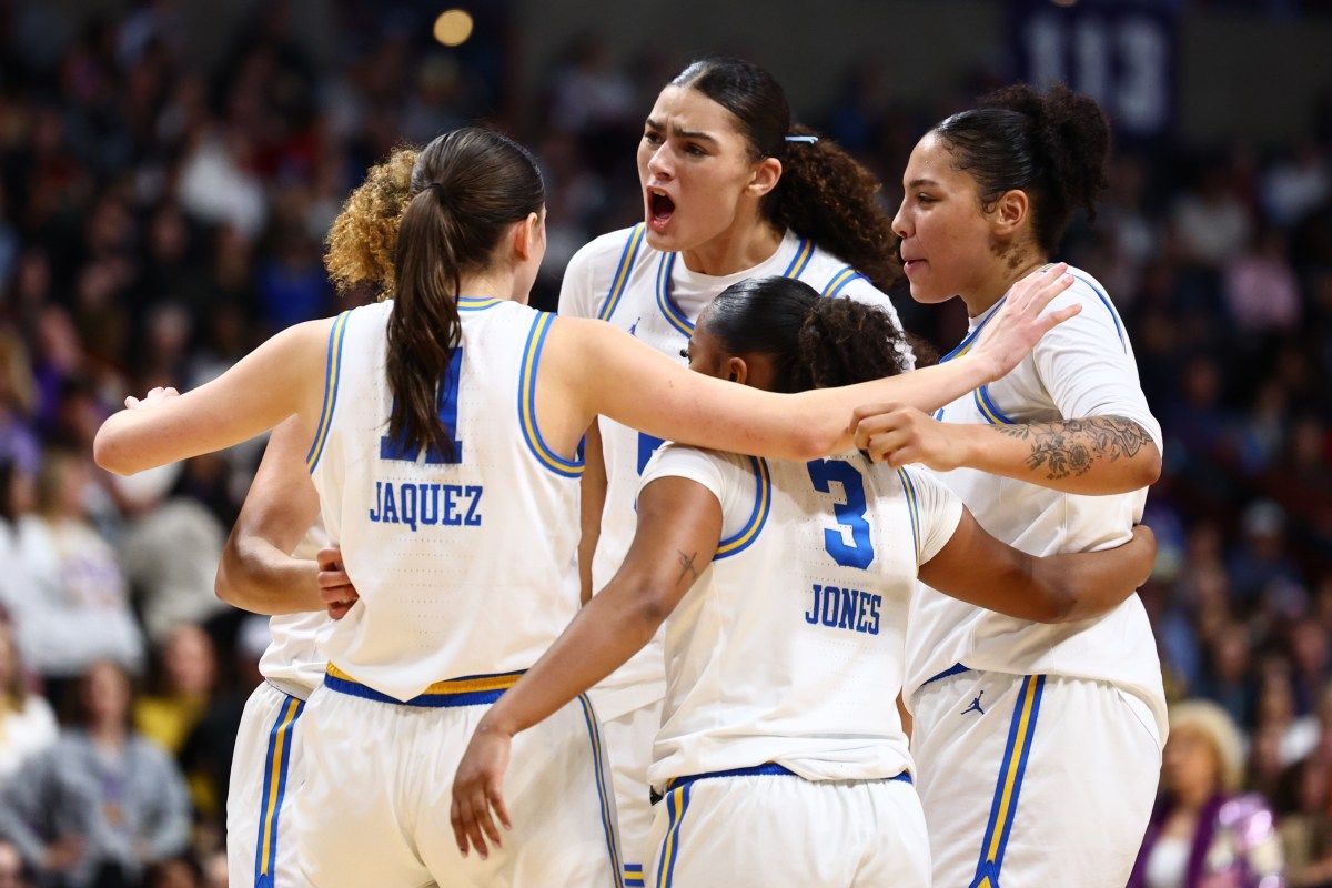 Parking Occidental Tigers at UC San Diego Tritons Womens Basketball