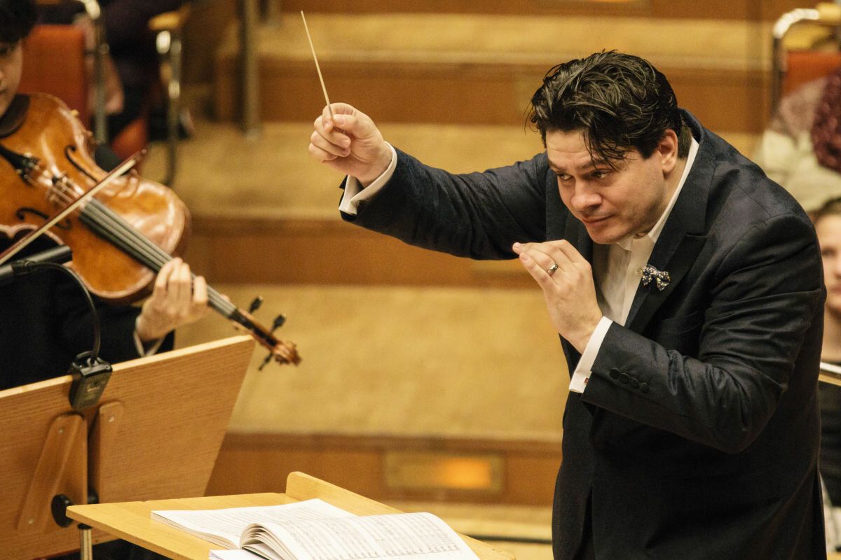Cincinnati Symphony - Cristian Macelaru at Cincinnati Music Hall