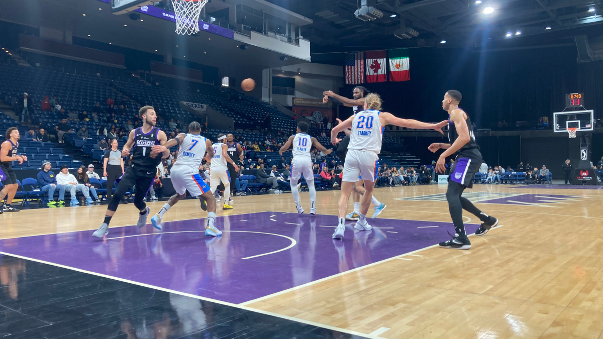 Parking Oklahoma City Blue at Stockton Kings