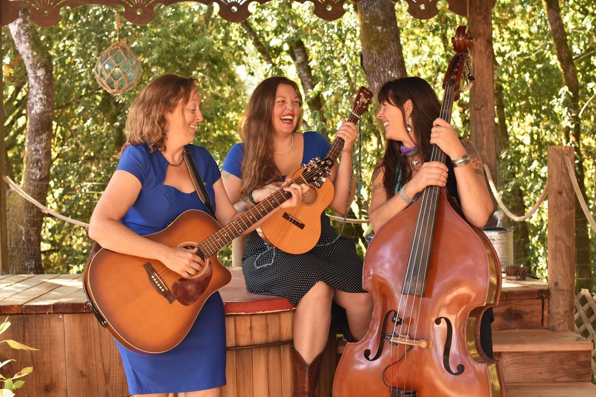 Sundays in the Plaza: The Real Sarahs (Americana\/ Folk)