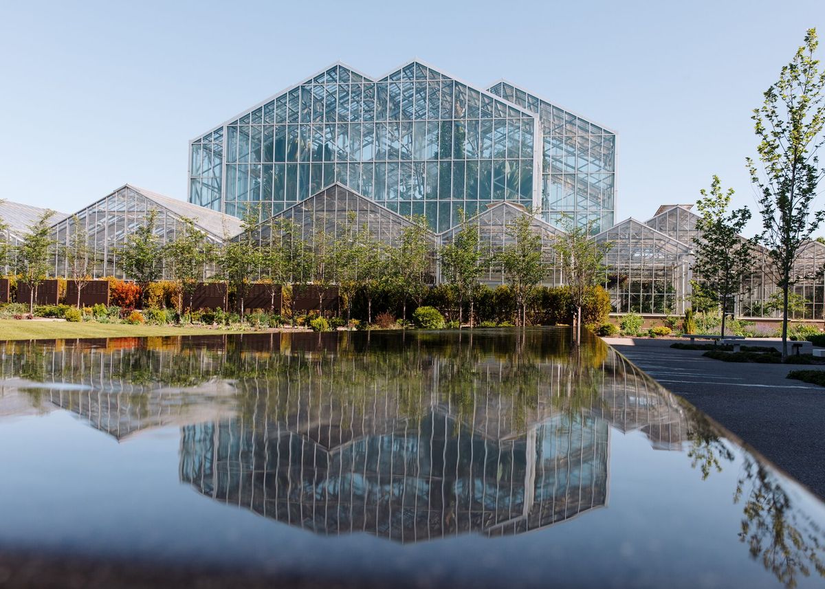 Secchia Garden Lecture: Celebrating 30 Years of Meijer Gardens with Steve LaWarre and Ian Warnock