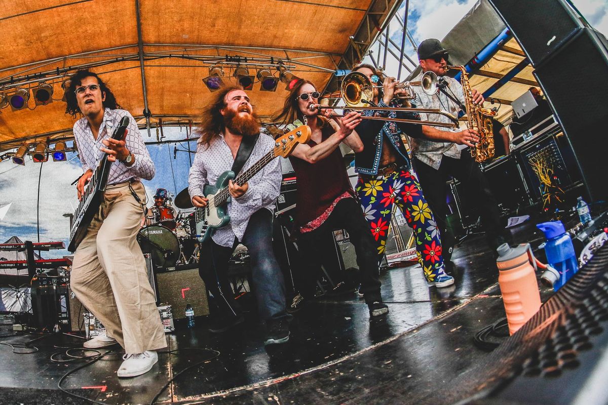 Apollo Suns @ Bozeman Hot Springs