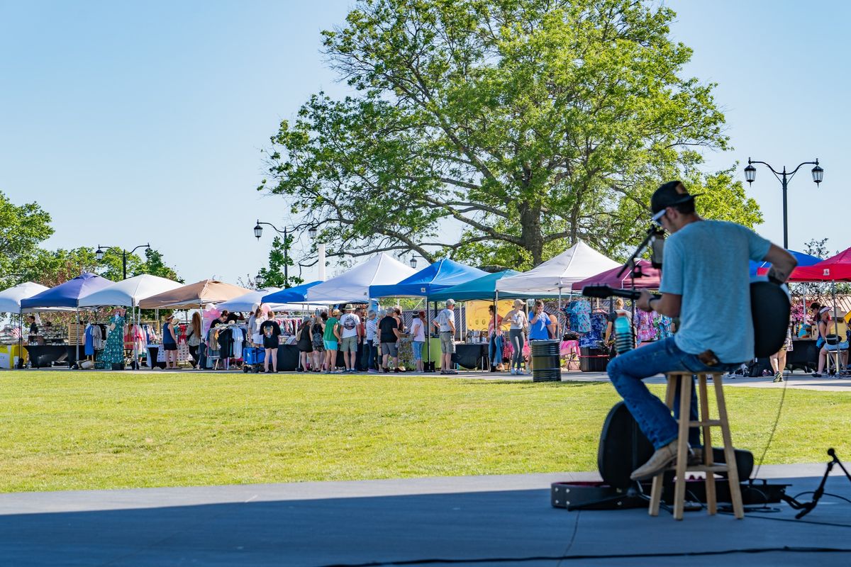 Sip & Shop in Downtown Olathe