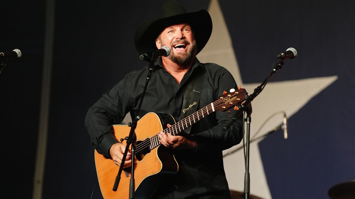 2026 Summerfest - Garth Brooks at Henry Maier Festival Park - American Family Insurance Amphitheater