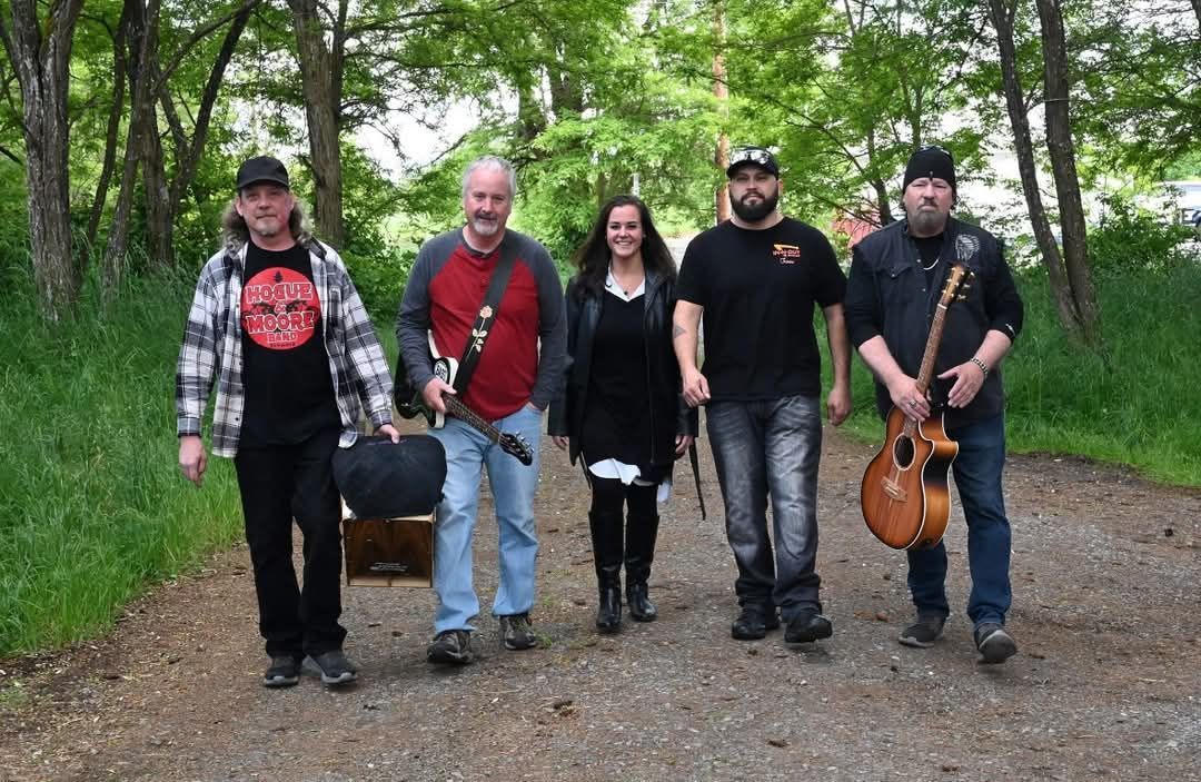 Cove of Olympia brings back Hogue & Moore Band