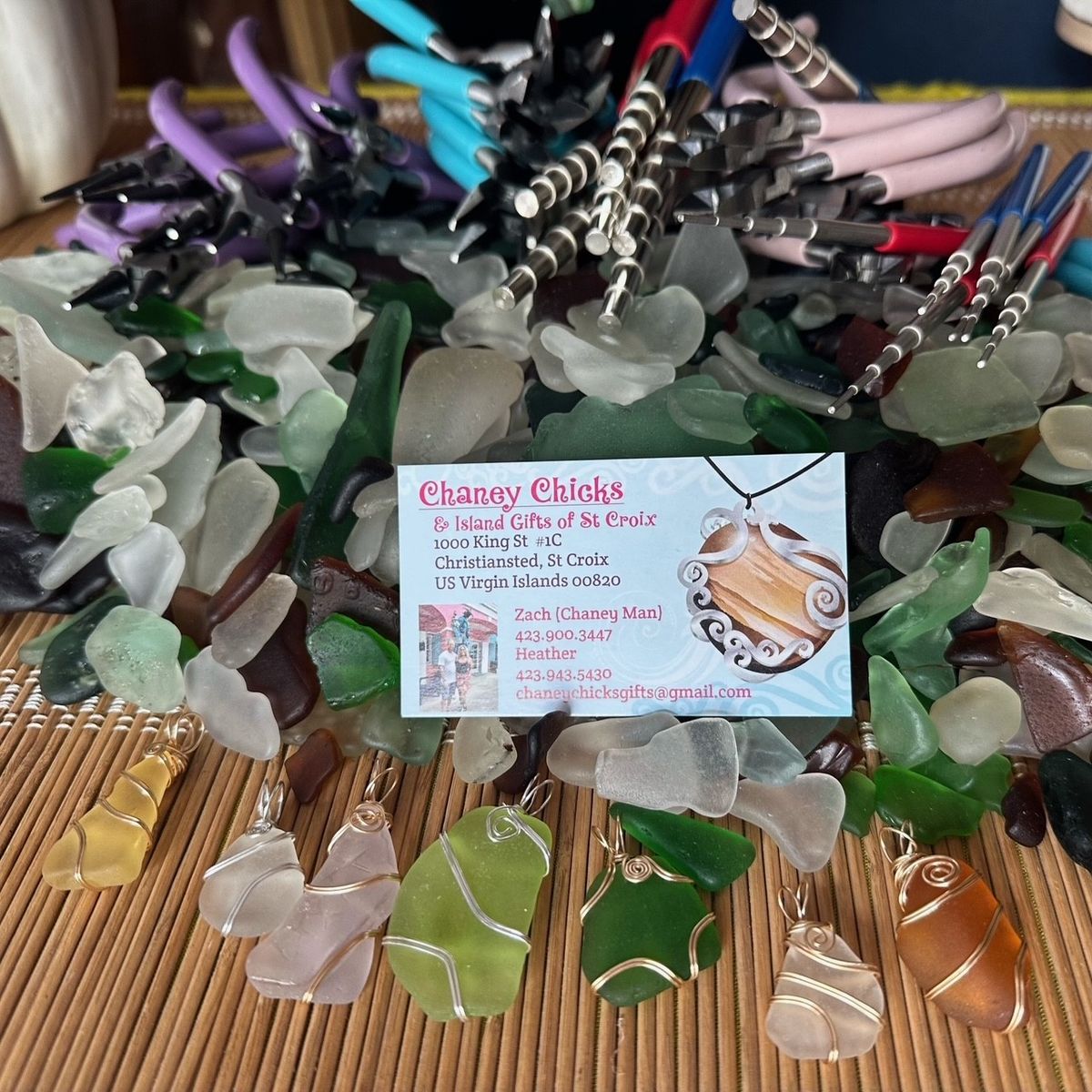 Wire wrapping with Chaney Chicks